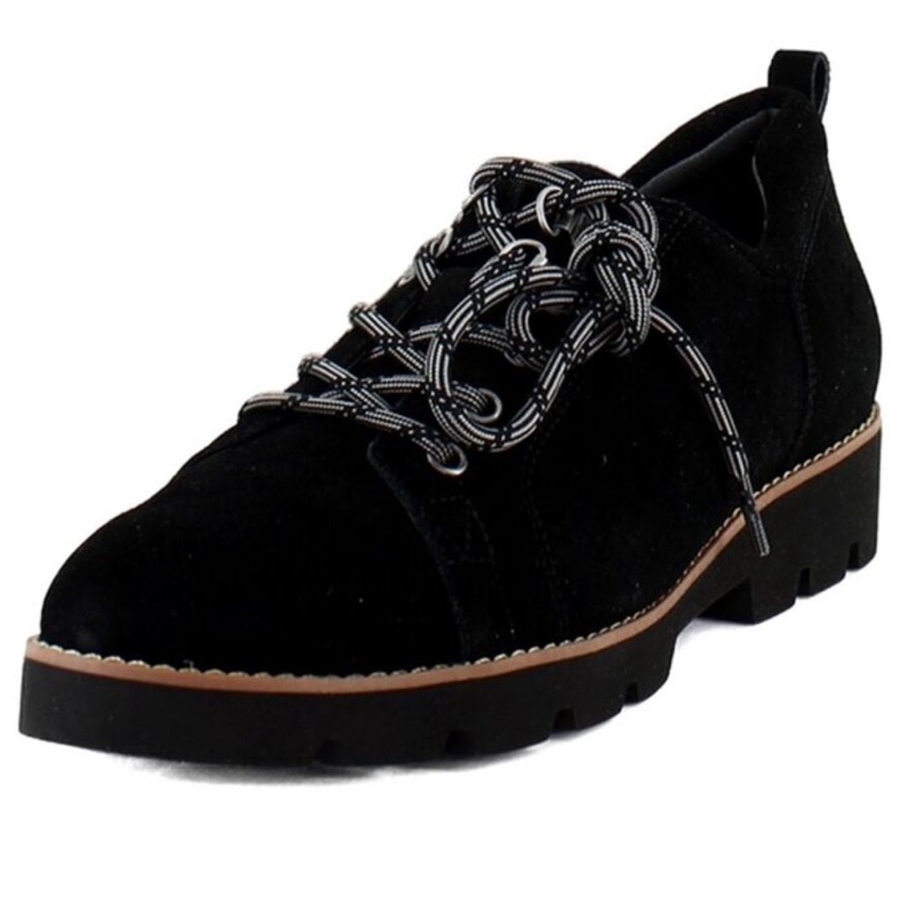 Vionic Ballari Black Suede lug sole loafers / Flats Size 8.5